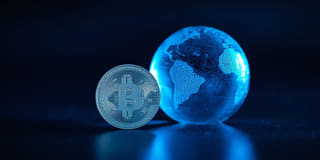Aset kripto yang terintegrasi ke dalam sistem keuangan utama dunia